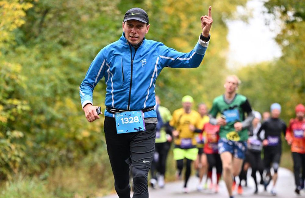 Роман Бурков: я помогаю людям поверить в бег