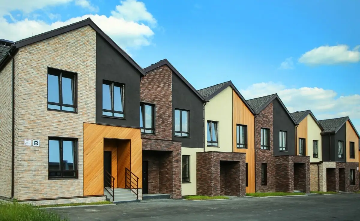 Таунхаусы на улице Благополучия